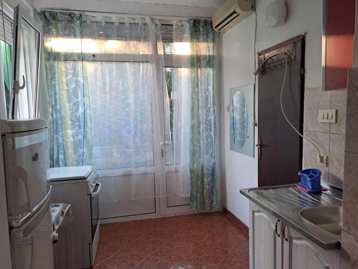 Apartmani Gordana Бар Экстерьер фото